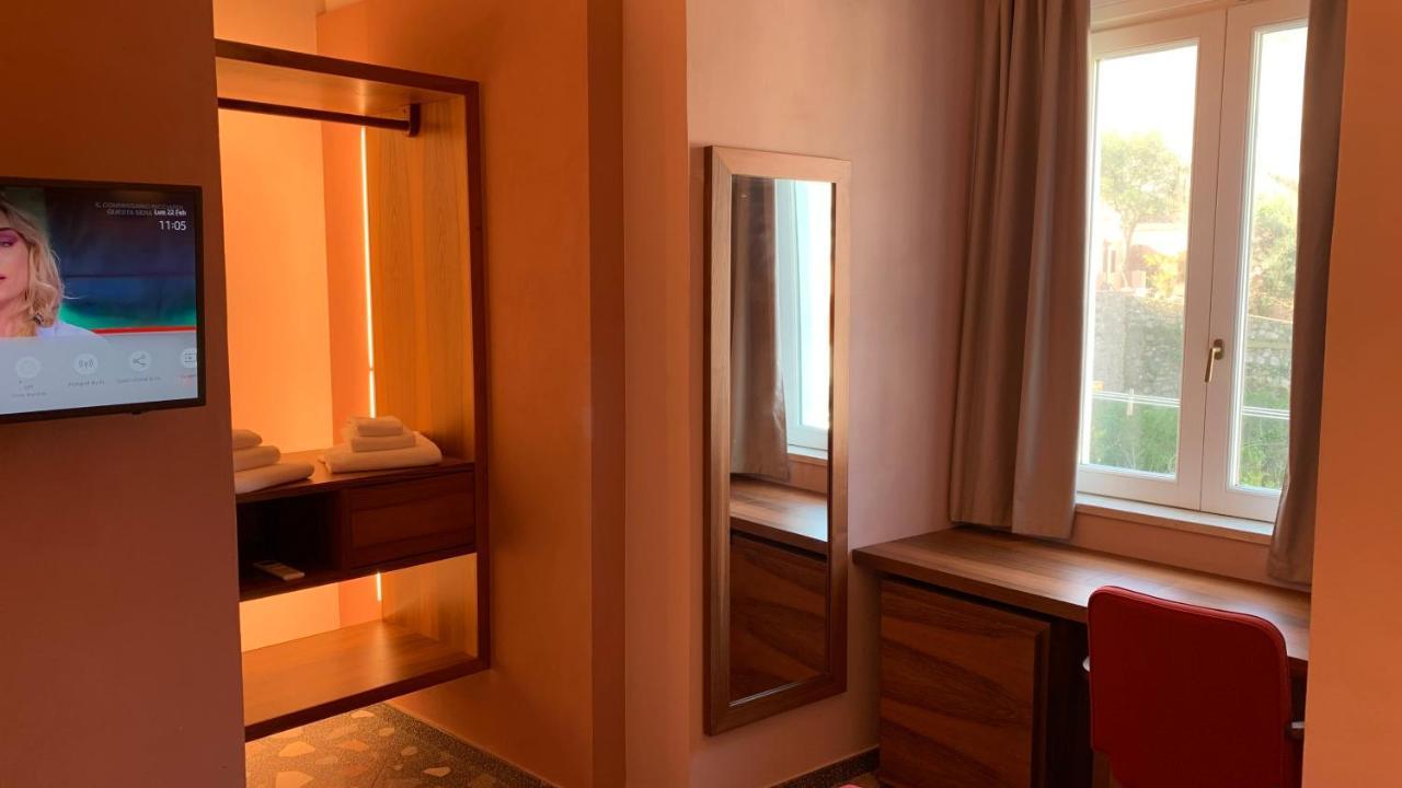 Bed and Breakfast Dimora Del Leone Gaeta Zewnętrze zdjęcie